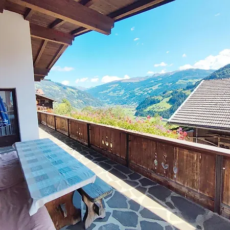 Holiday home Group In With Garden And Barbecue *