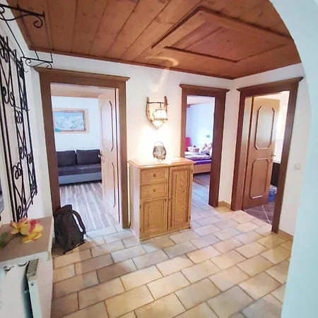 In Near Paradise * Hippach