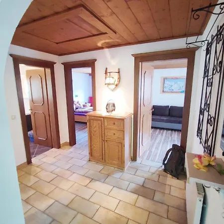 In Near Paradise * Hippach